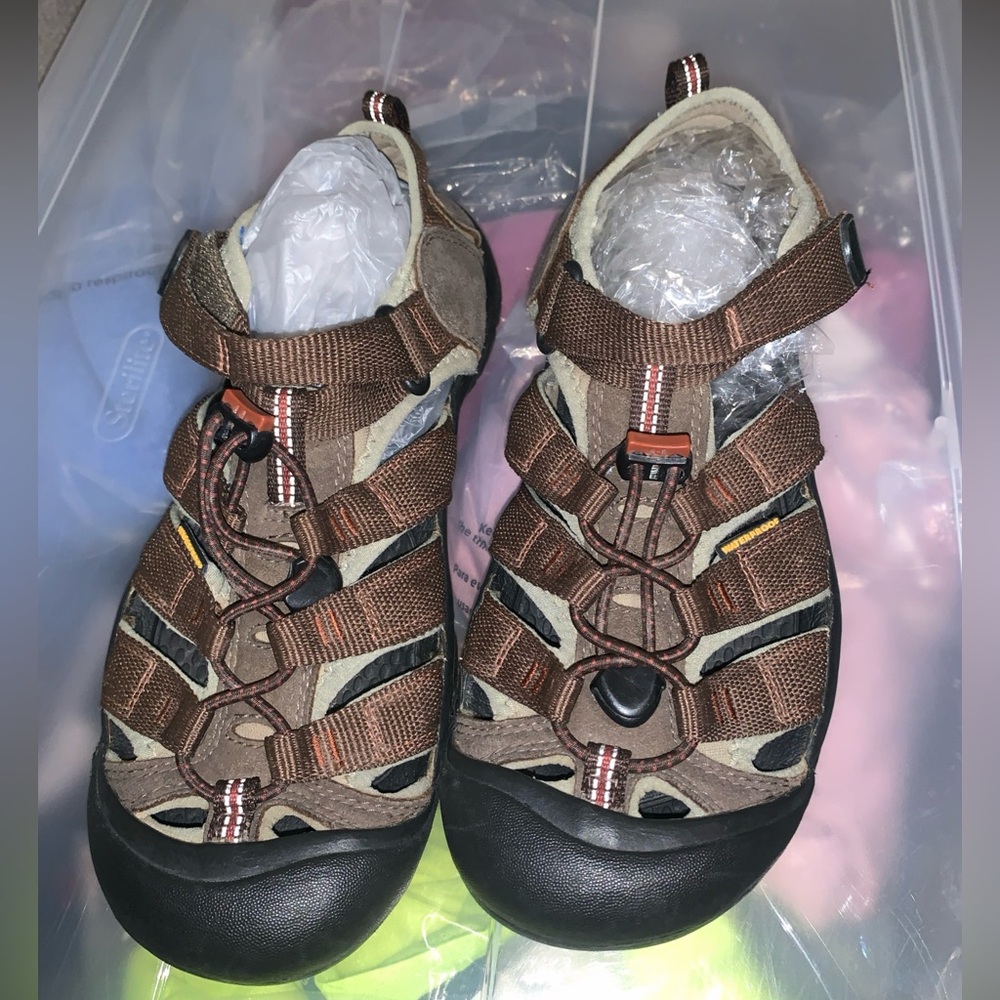 Keen Brown and Black Men's Outdoor Sandals